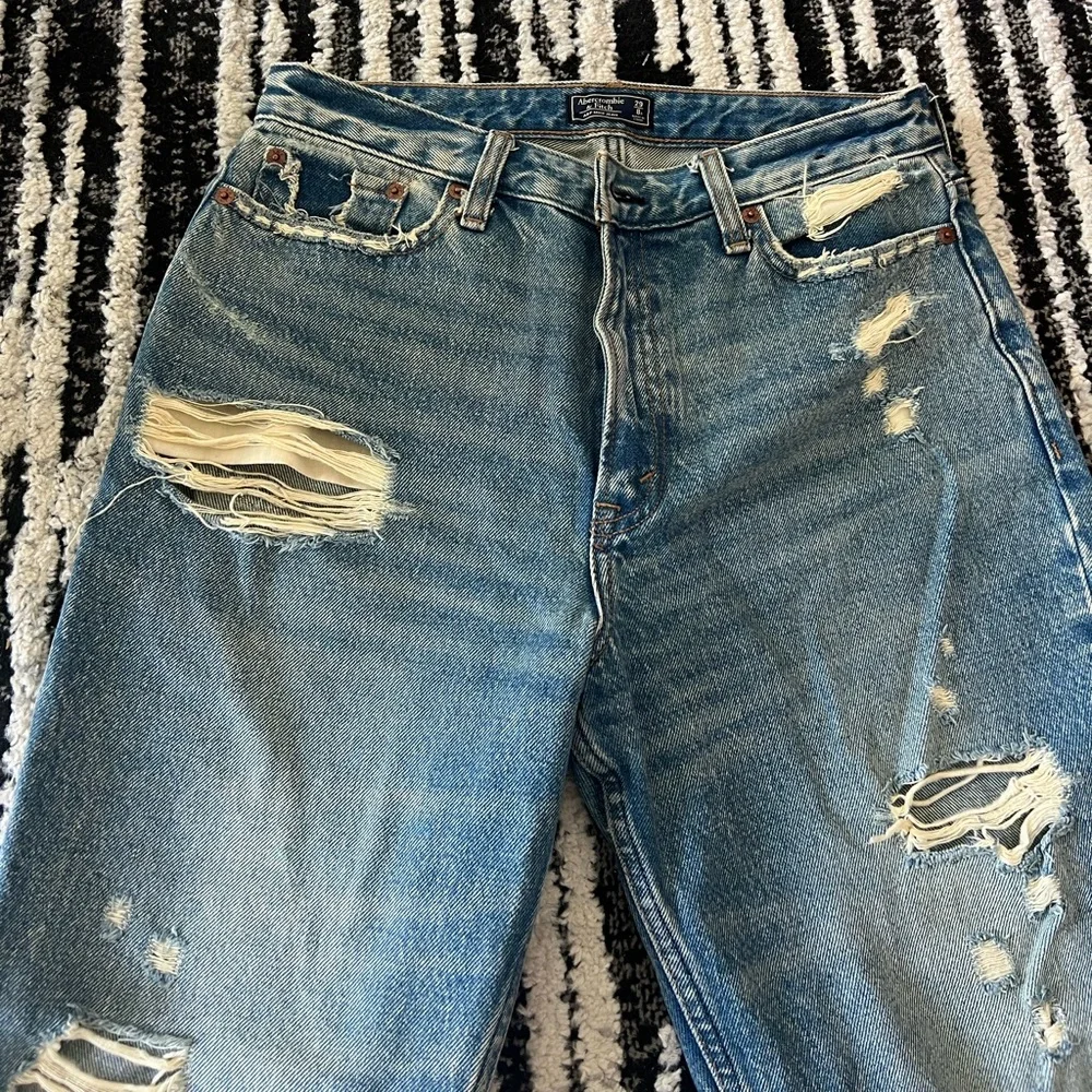 Abercrombie&Fitch Mom Jeans - Picture 3 of 5